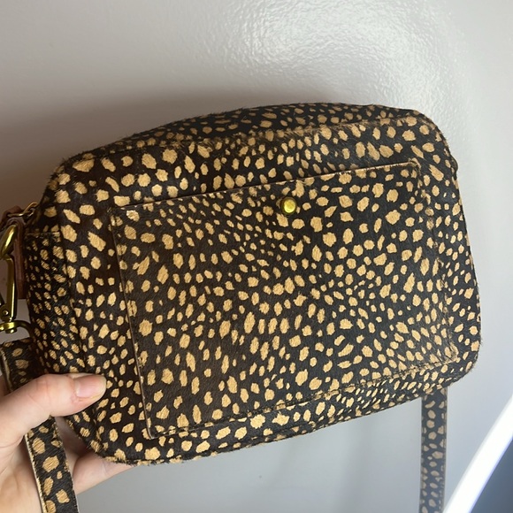 NWT Madewell The Large Transport Camera Bag: Dotted Genuine Calf Hair Edition - Picture 3 of 9